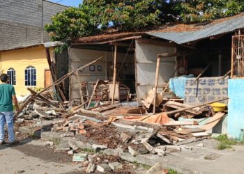 Gempa bumi 6.3 magnitud gegar Ecuador: lebih 800 bangunan rosak, puluhan cedera