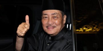 Hajiji gains commanding edge as independents, parties rally behind GRS