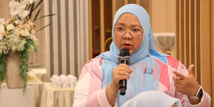 PKR Women’s Central Committee exco member, Farahida Fauzi.