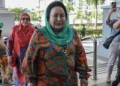 Permohonan Rosmah tangguh bayar RM67.5 juta kepada syarikat barang kemas, ditolak