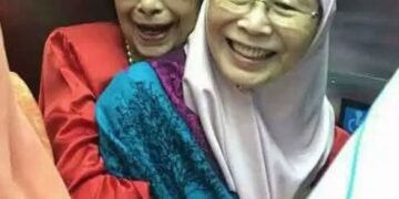 Tun Dr. Siti Hasmah ajar saya bawa diri dengan penuh maruah dan profesionalisme tinggi – Dr. Wan Azizah
