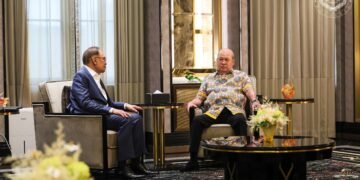 Agong terima menghadap Anwar di Istana Bukit Tunku