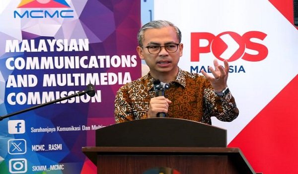 FAHMI FADZIL - BERNAMA