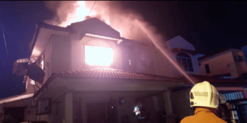 Rumah peguam Haniff Khatri musnah terbakar