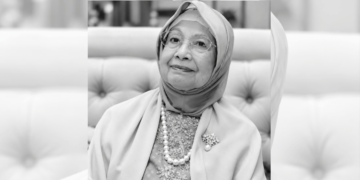 Tun Dr Siti Hasmah meninggal dunia