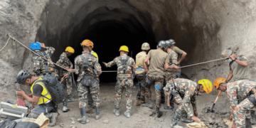 Nepal tunnel rescue hopes fade as 639 workers remain missing