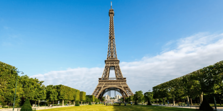 Menara Eiffel di Paris. -GETTY IMAGES