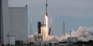 SpaceX launches four astronauts to ISS for human health research