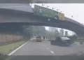 Budak lima tahun maut dalam kemalangan enam kenderaan di Jalan Kuching