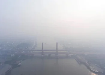 Jerebu: Indonesia tabur 2.4 tan ais kering di Sumatera Selatan