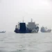 Dua kapal tangki minyak terbakar terkena periuk api di Selat Hormuz