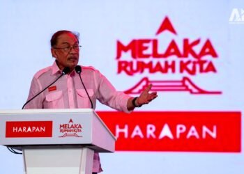 Larangan penjawat awam guna Waze ambil kira keselamatan, kedaulatan negara – Anwar