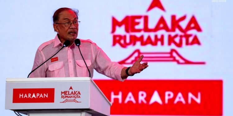 DATUK Seri Seri Anwar Ibrahim