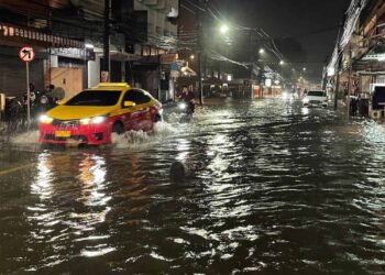 Phuket dilanda banjir kilat, tanah runtuh