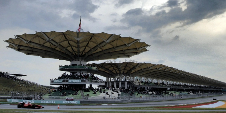 KLIA urges Formula 1 visitor to use public transport